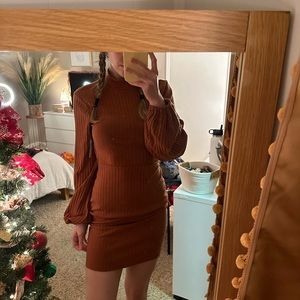 NWT Lizard Thicket Boutique medium brown long sleeve open back dress